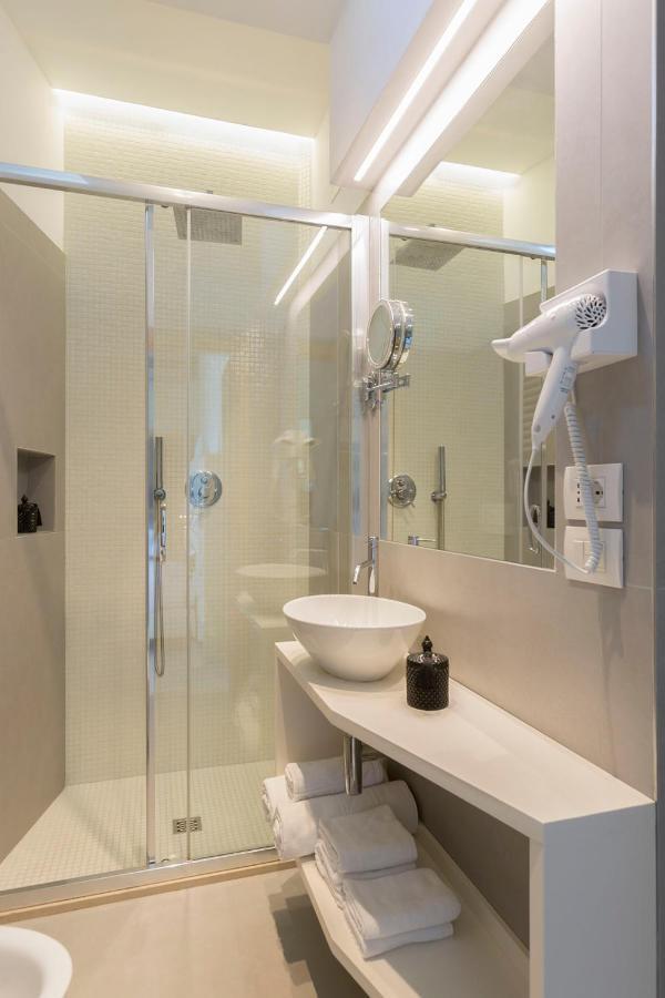 Hotel Commodore Riccione Dış mekan fotoğraf