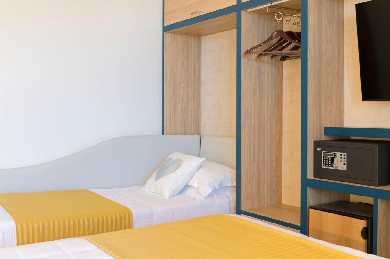 Hotel Commodore Riccione Dış mekan fotoğraf