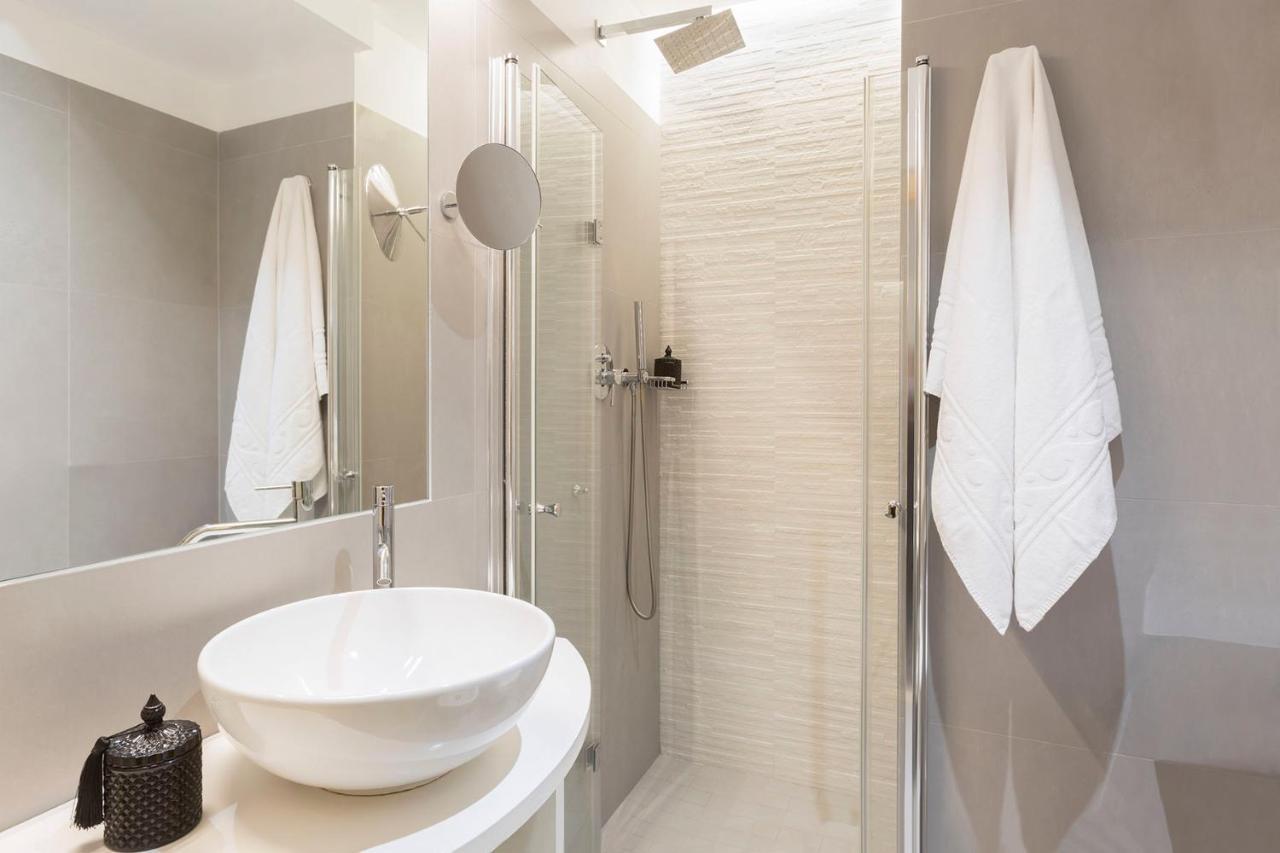 Hotel Commodore Riccione Dış mekan fotoğraf