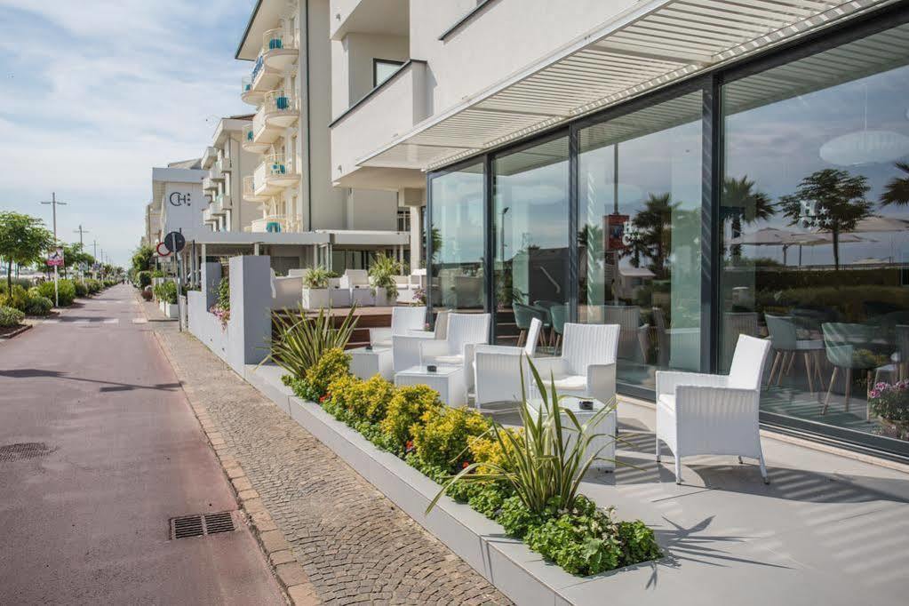 Hotel Commodore Riccione Dış mekan fotoğraf